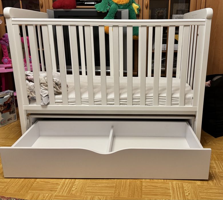 Продам дитяче ліжечко Верес