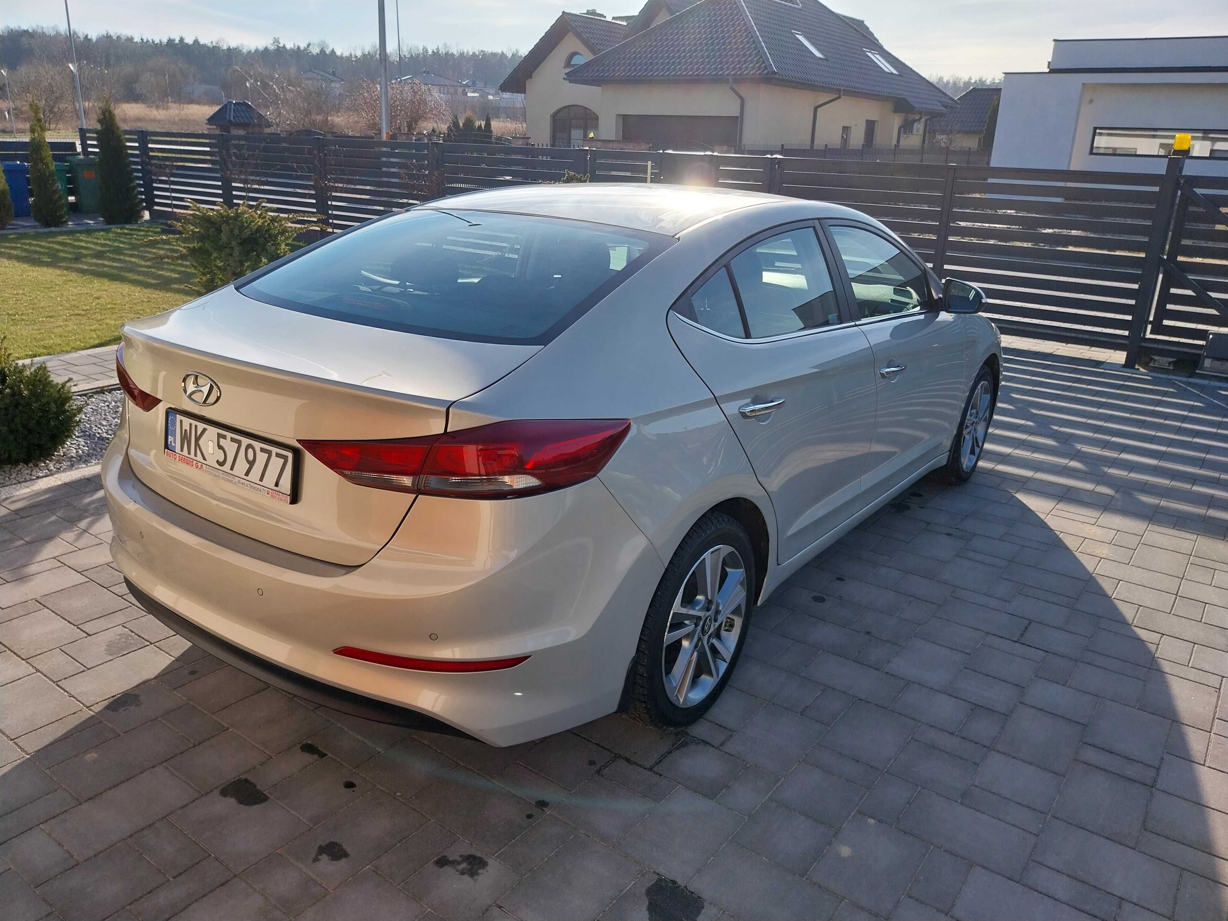 Hyundai Elantra 1.6 salon Polska