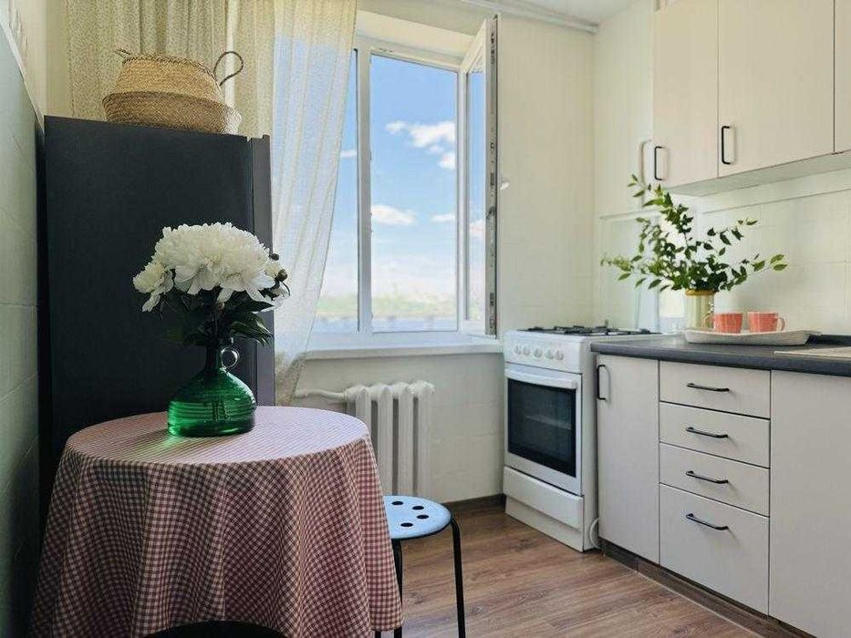 2 Кімнатна квартира Лівобережна Березняки Дніпровська набережна 11