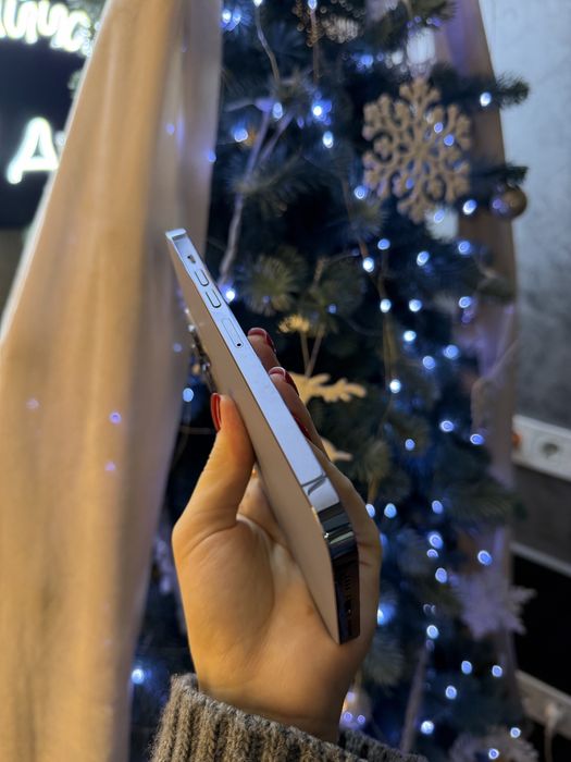 Б/у IPHONE 13Pro Max 128/256 всі кольори Neverlock Костюшка,5 igrand