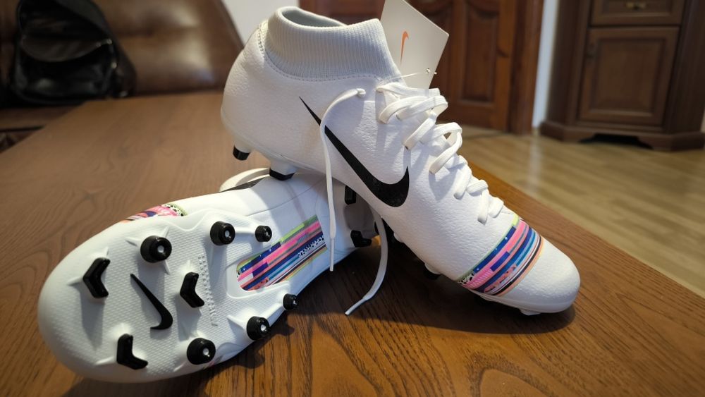 Дитячі футбольні Бутси Nike JR Mercurial SUPERFLY 6 Academy MG