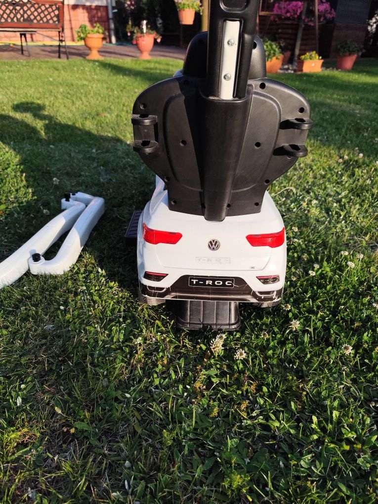 Auto jeździk dla dziecka