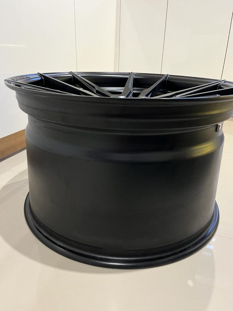 Felgi  20"  ROHANA RF2 5x120  dwie szerokości CORVETTE , BMW  J9 + J12