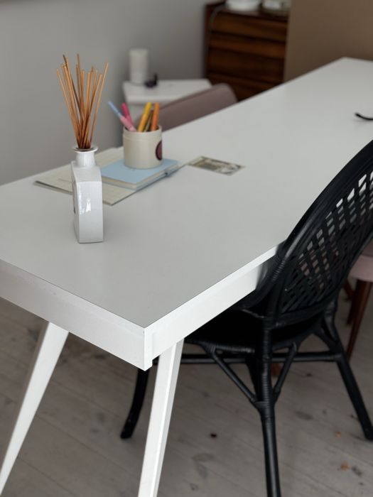 Biale biurko retro na wymiar, 180×60 cm lata 60 prl