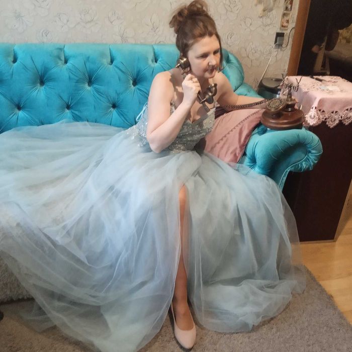 Продам надзичайно шикарну сукню