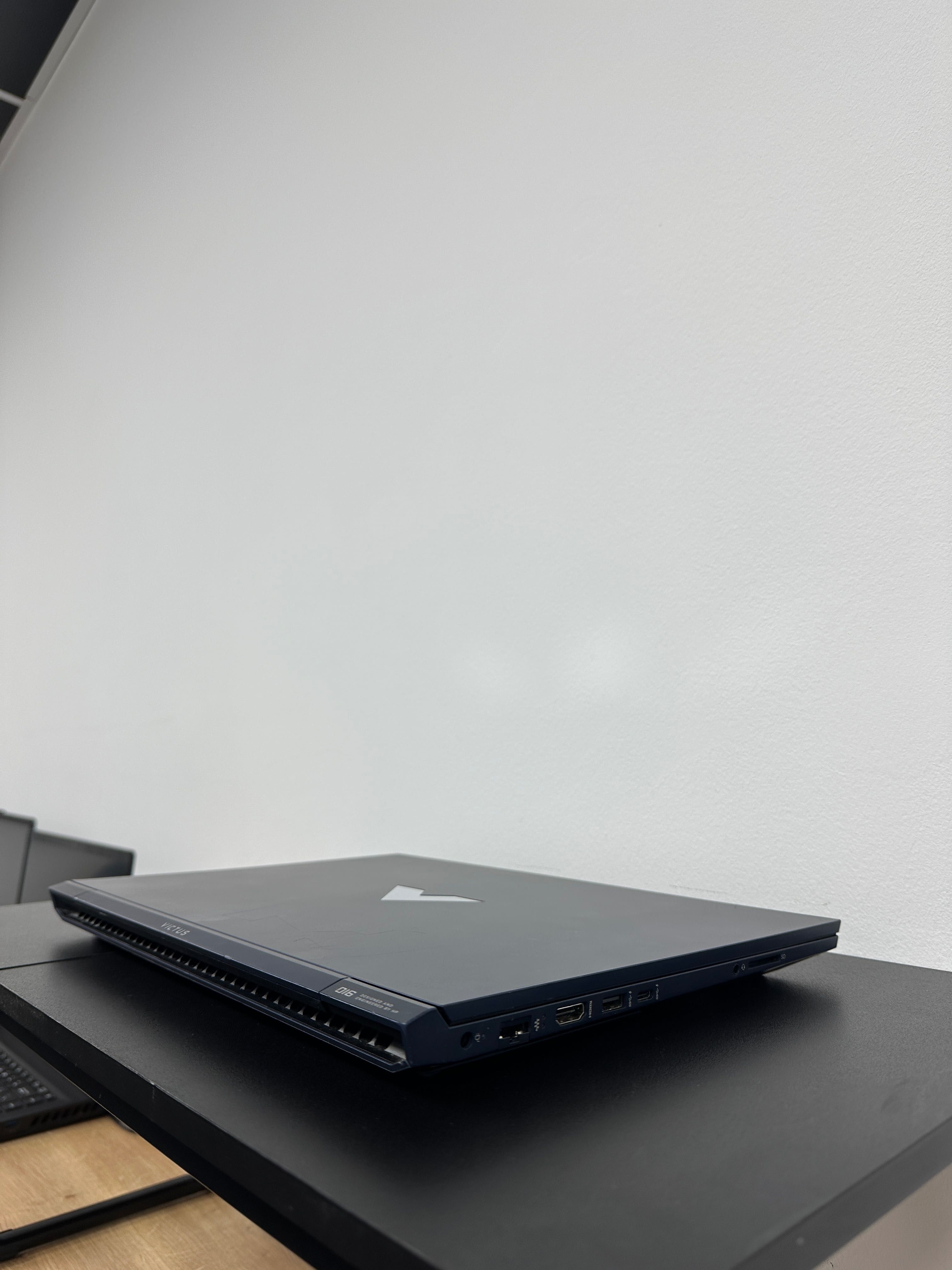 ігровий HP Victus ( i5-11400H/16gb /256 SSD/ RTX3050-4Gb ) 65188SV