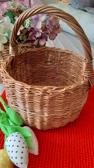 Koszyk wiklinowy okrągły