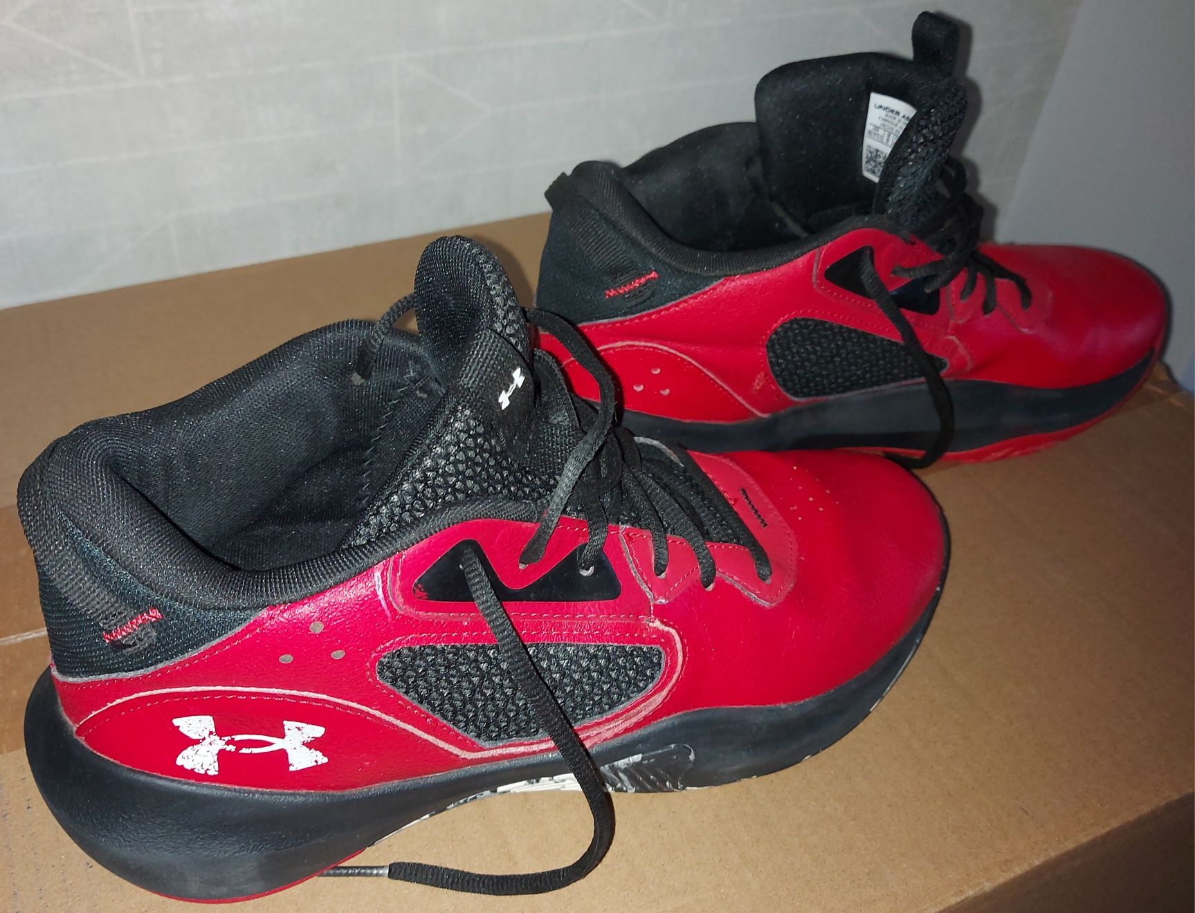 Tenis Basquetebol Under Armour lockdown 6 vermelhas