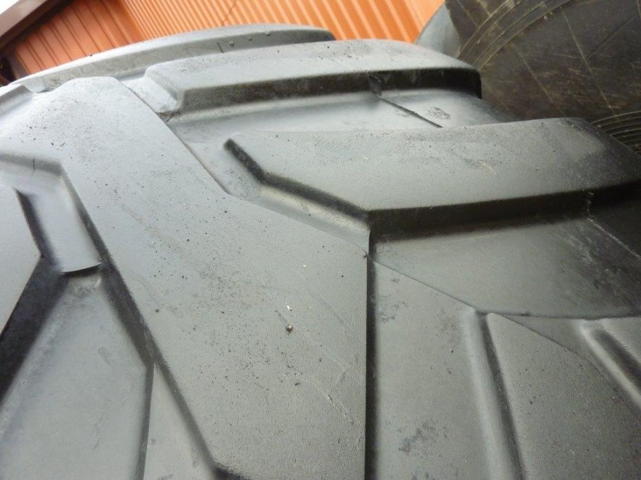 Opona używana rolnicza 800/60R32 VREDESTEIN FLOTATION TRAC 3800zł W943