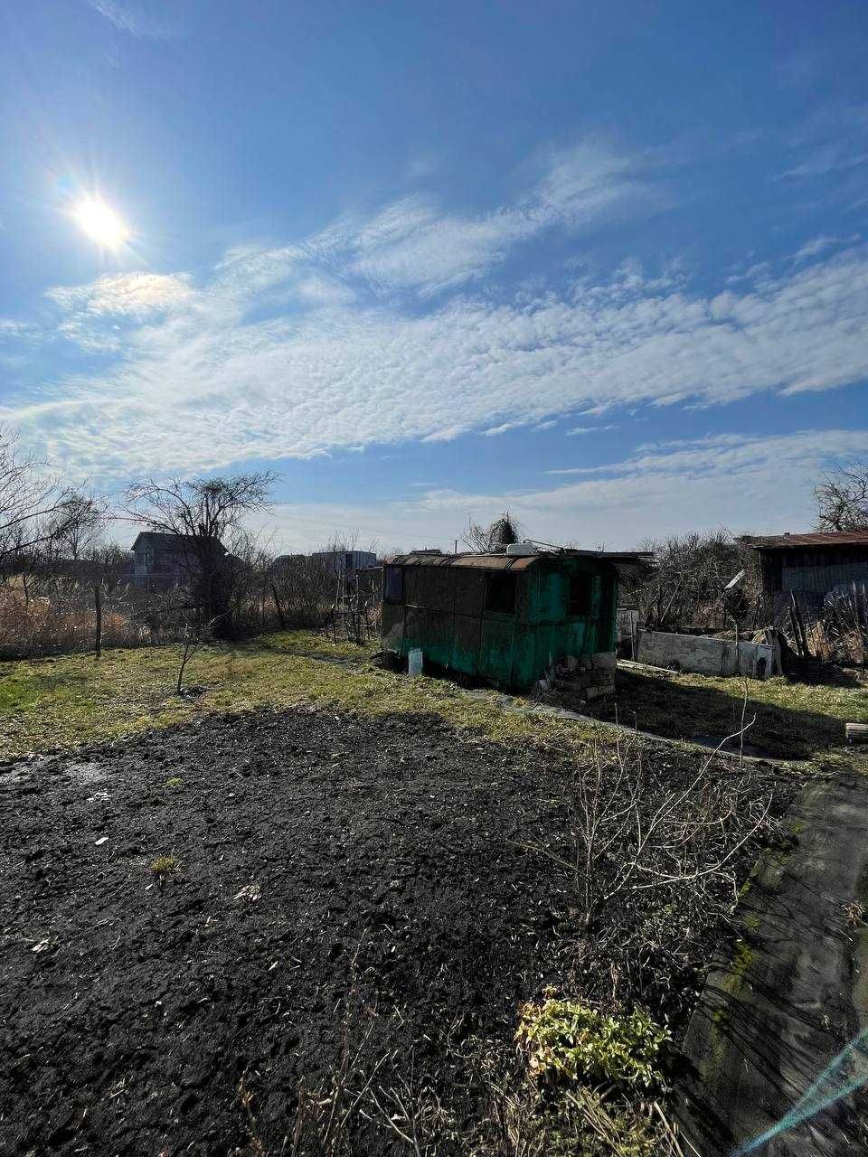Продаж дачі з ділянкою 6 соток та банею в СТ Жайворонок