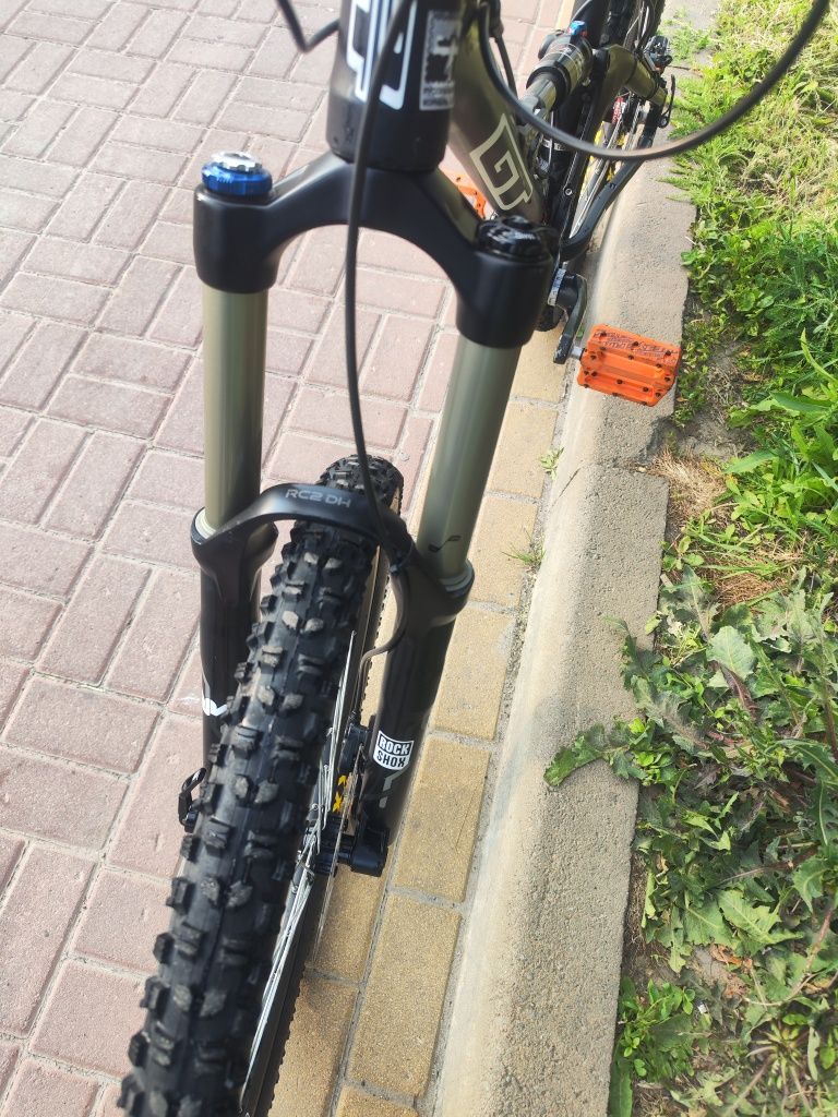 Велосипед MTB двопідвіс GT Force 2.0