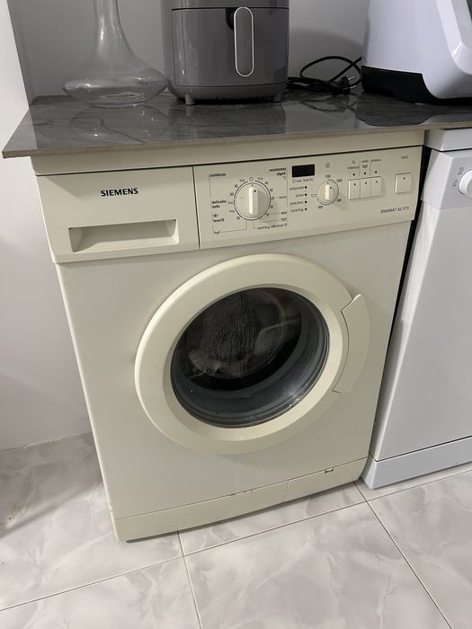 Máquina de lavar a roupa