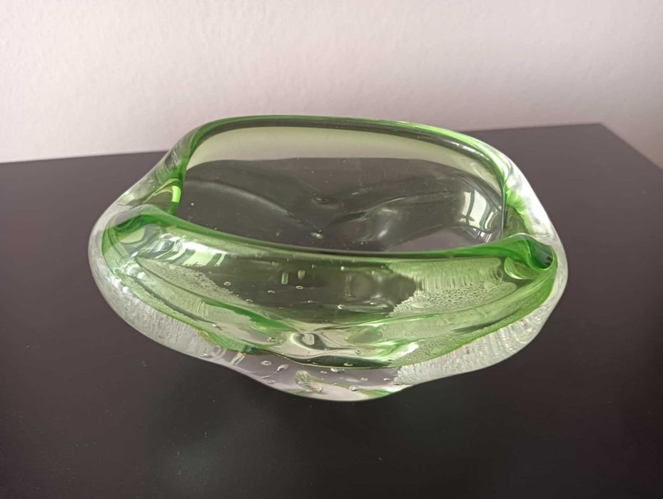 Czarka popielniczka czeskie szkło