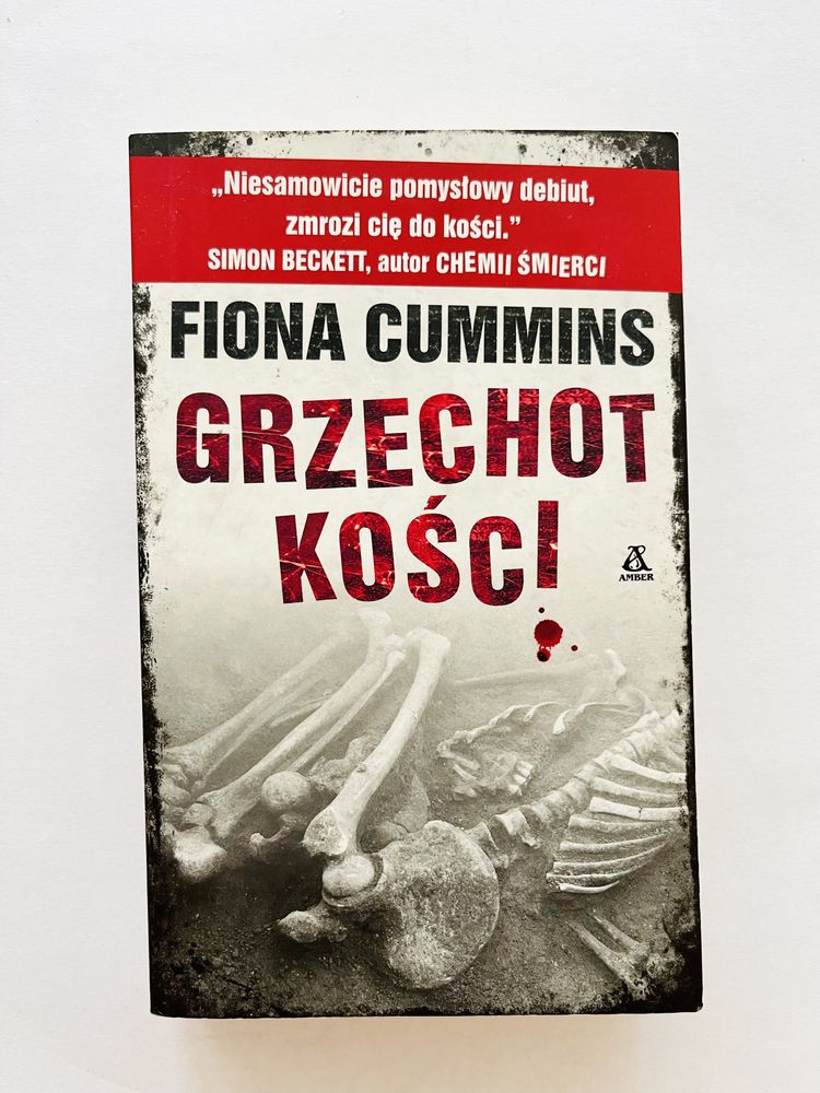 WYDANIE KIESZONKOWE: Grzechot kości (Fiona Cummins)