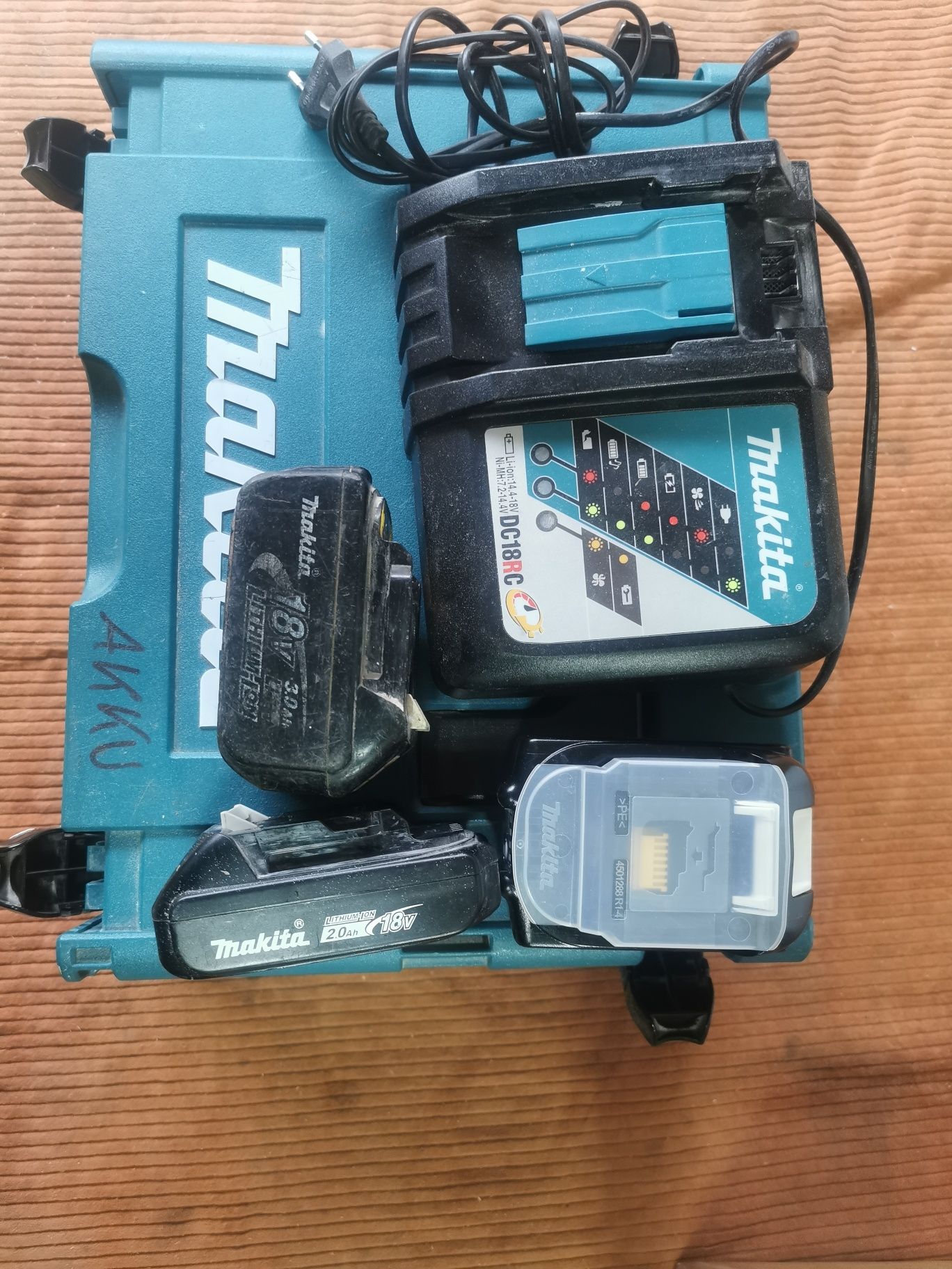 Makita DDF485RAJ + Makita TM301OC