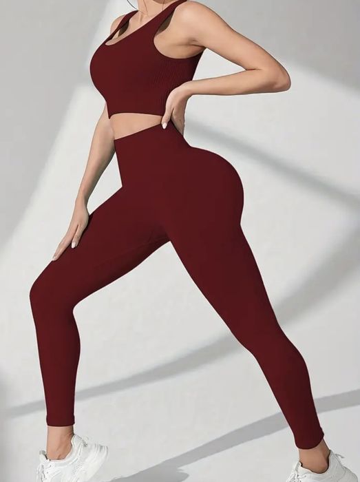 Komplet burgundowy – top + legginsy rozmiar S