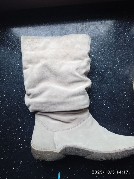 Ботинки зима  мех 41р-р GLARKS 500грн нат кожа