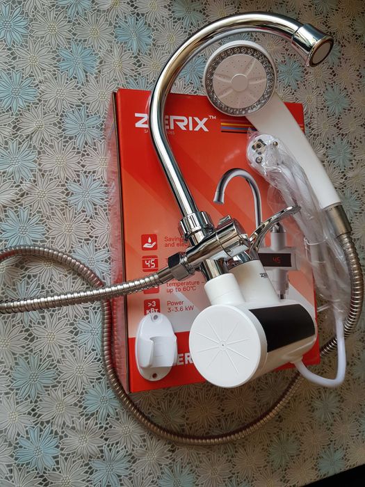 Водонагреватель 3 kW проточный Zerix ELW22 2вида с шлангом и лейкой