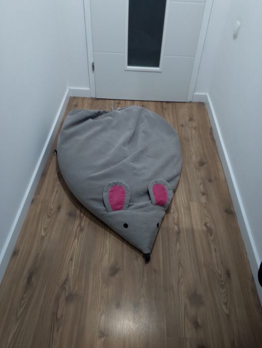 Pufa/ poducha szara mysz