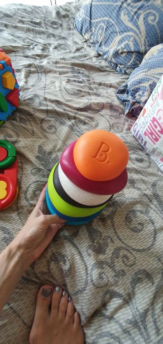 Развивающие игрушки