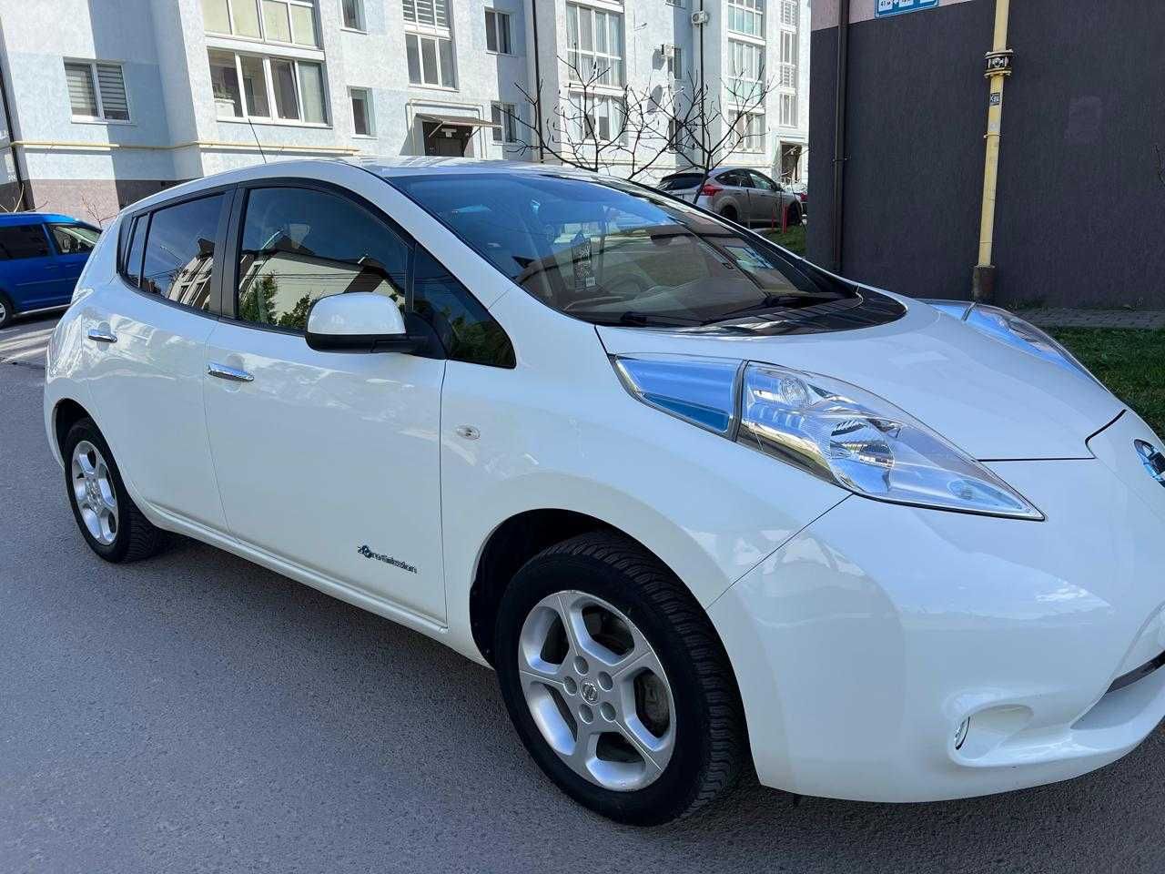 Nissan Leaf електрокар