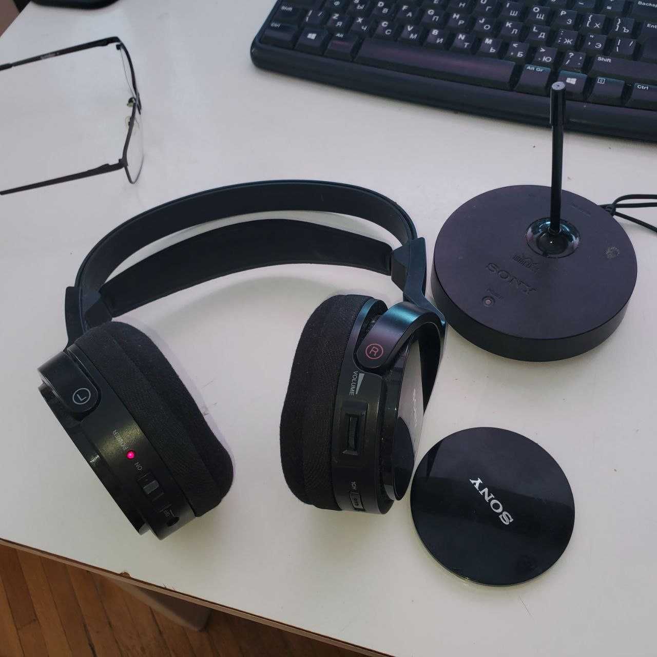 Продам навушники Sony MDR-RF810R