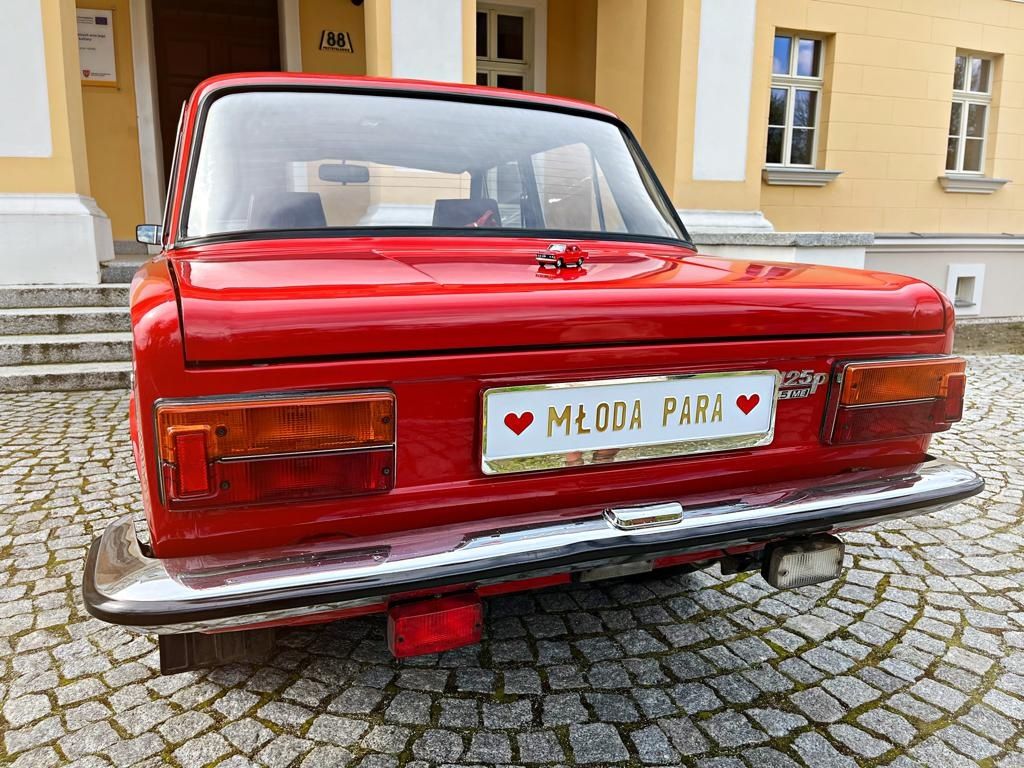 Fiat 125p auto do ślubu