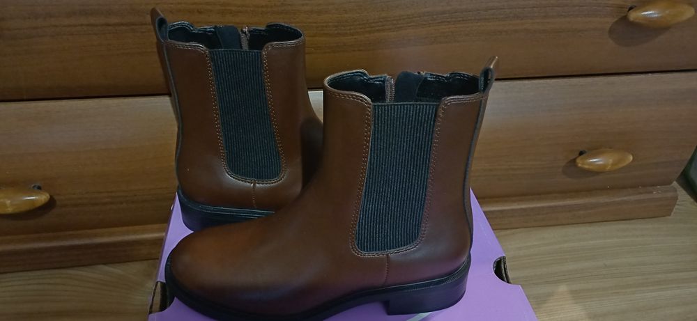 Nowe kozaczki damskie rozm. 36