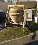 Betoneiras  a gasolina rebocavel