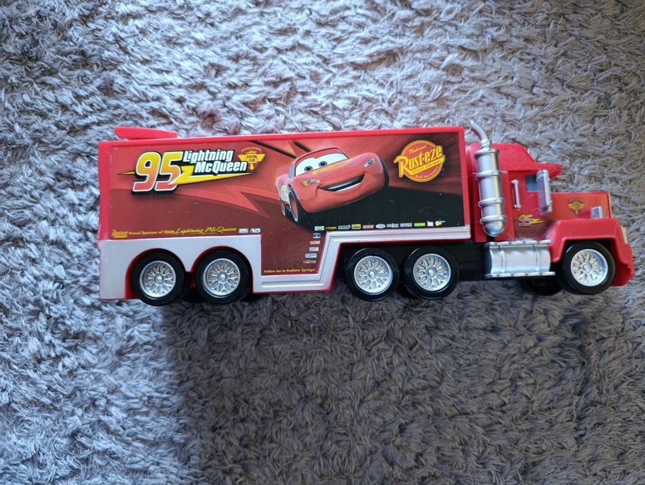 Camião Faísca McQueen