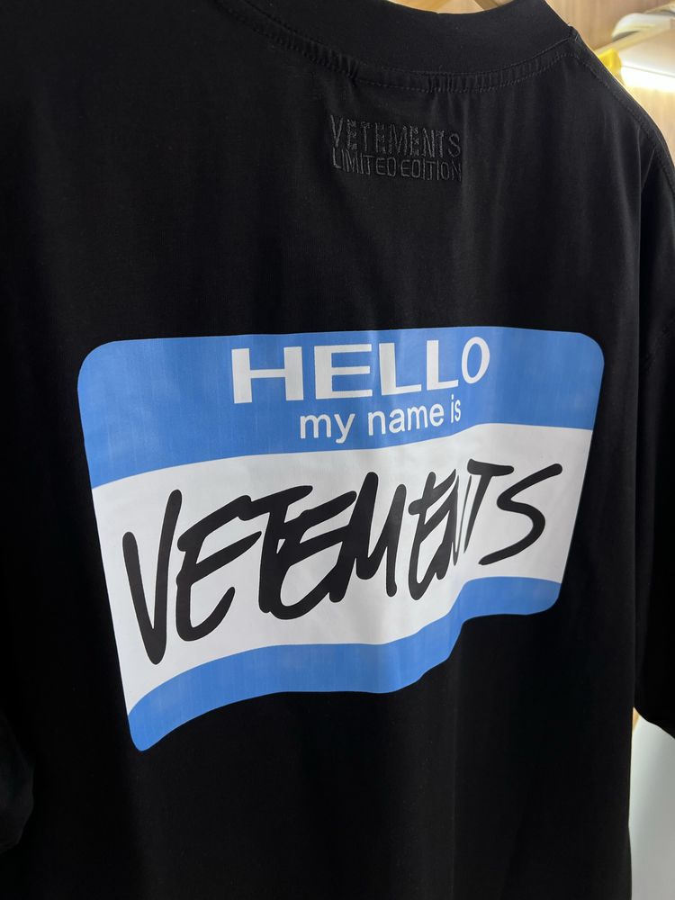 Футболка Vetements Hello My Name Is Logo Black / Blue
