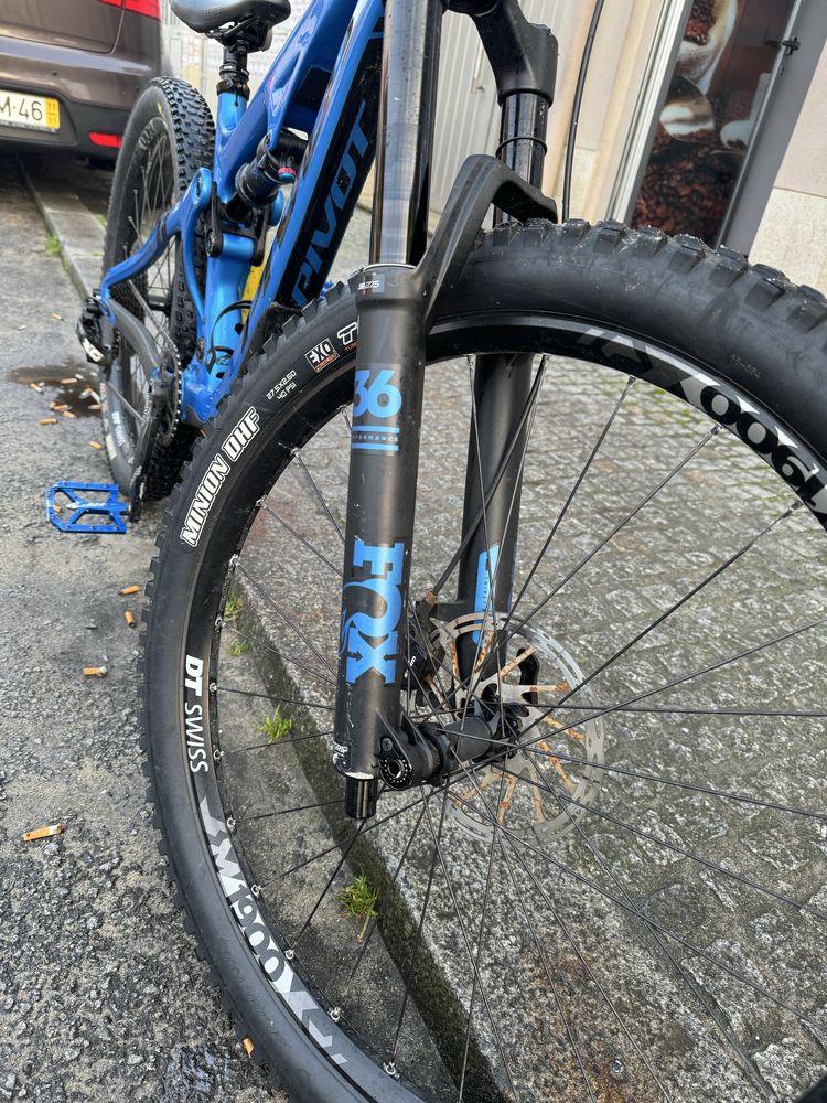 Pivot mach 5.5 race xt