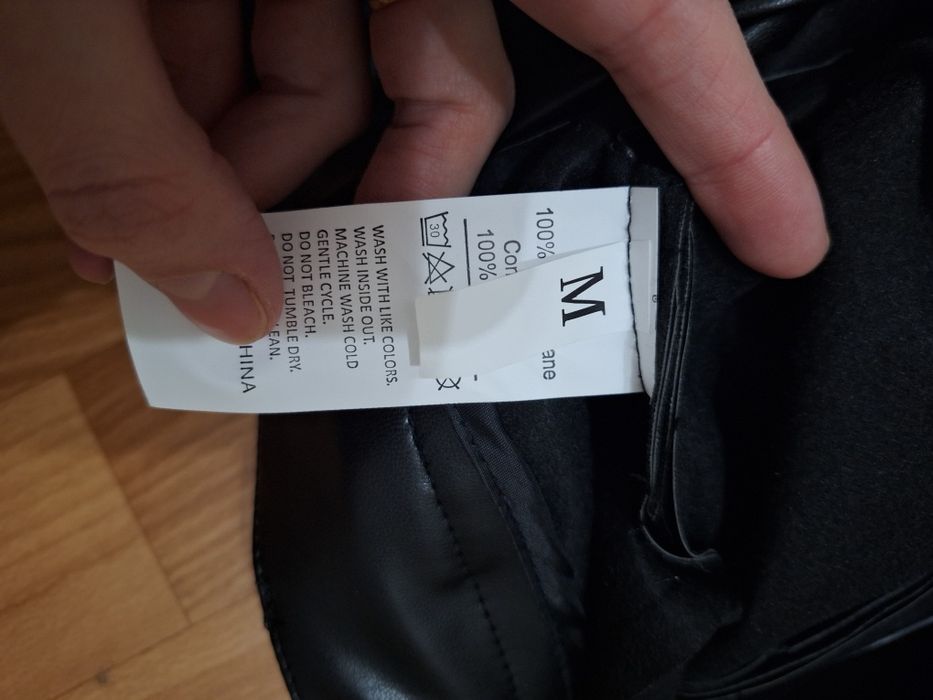 Шорти із екошкіри