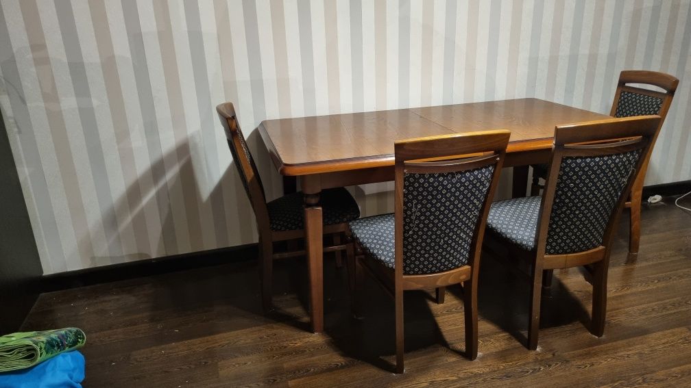 Stół Bawaria + 4 krzesła BRW
