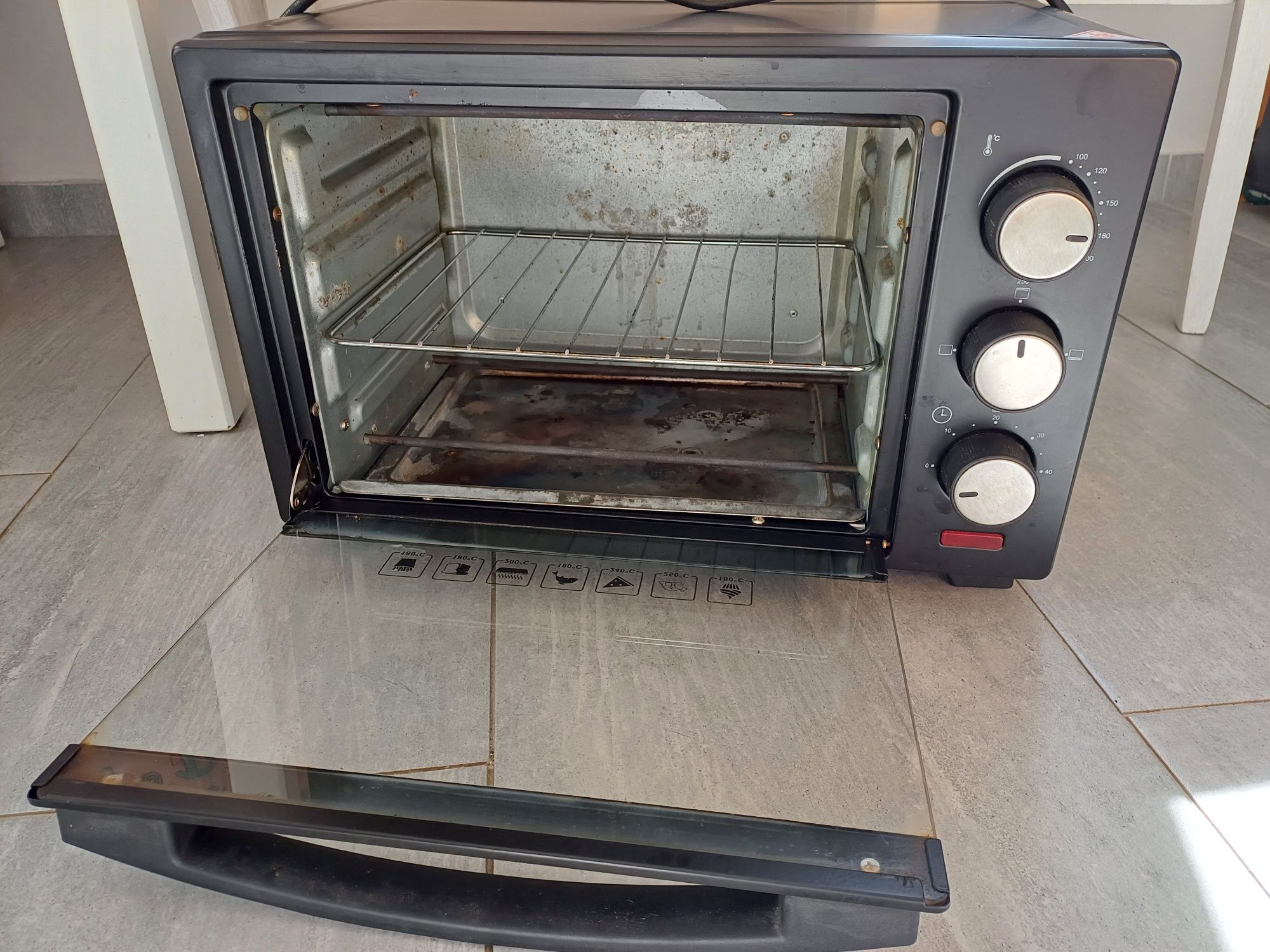 Piekarnik Esperanza 1600W
