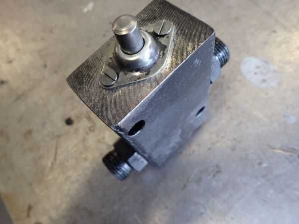 Zawór hydrauliczny krańcowy do kipra