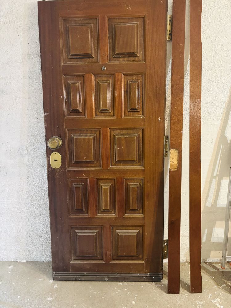 Porta madeira maciça