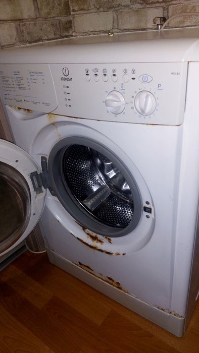 Indesit пральна машина