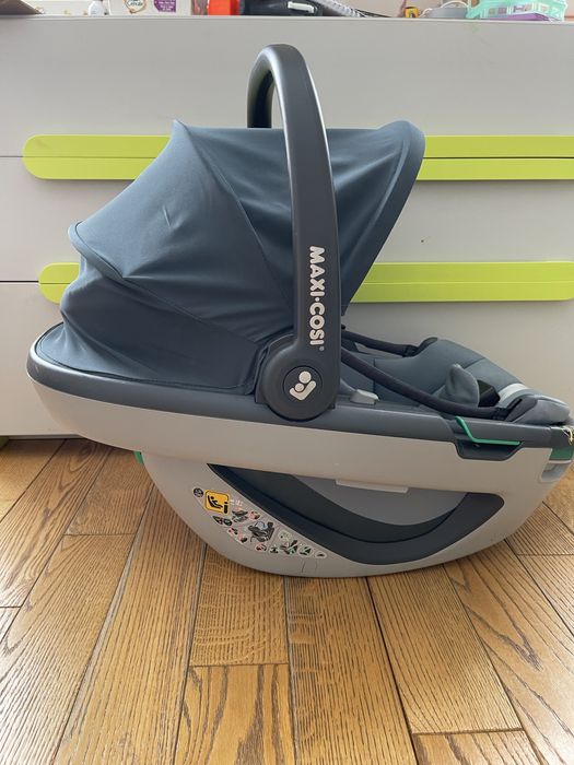 Автокрісло MAXI-COSI з народження