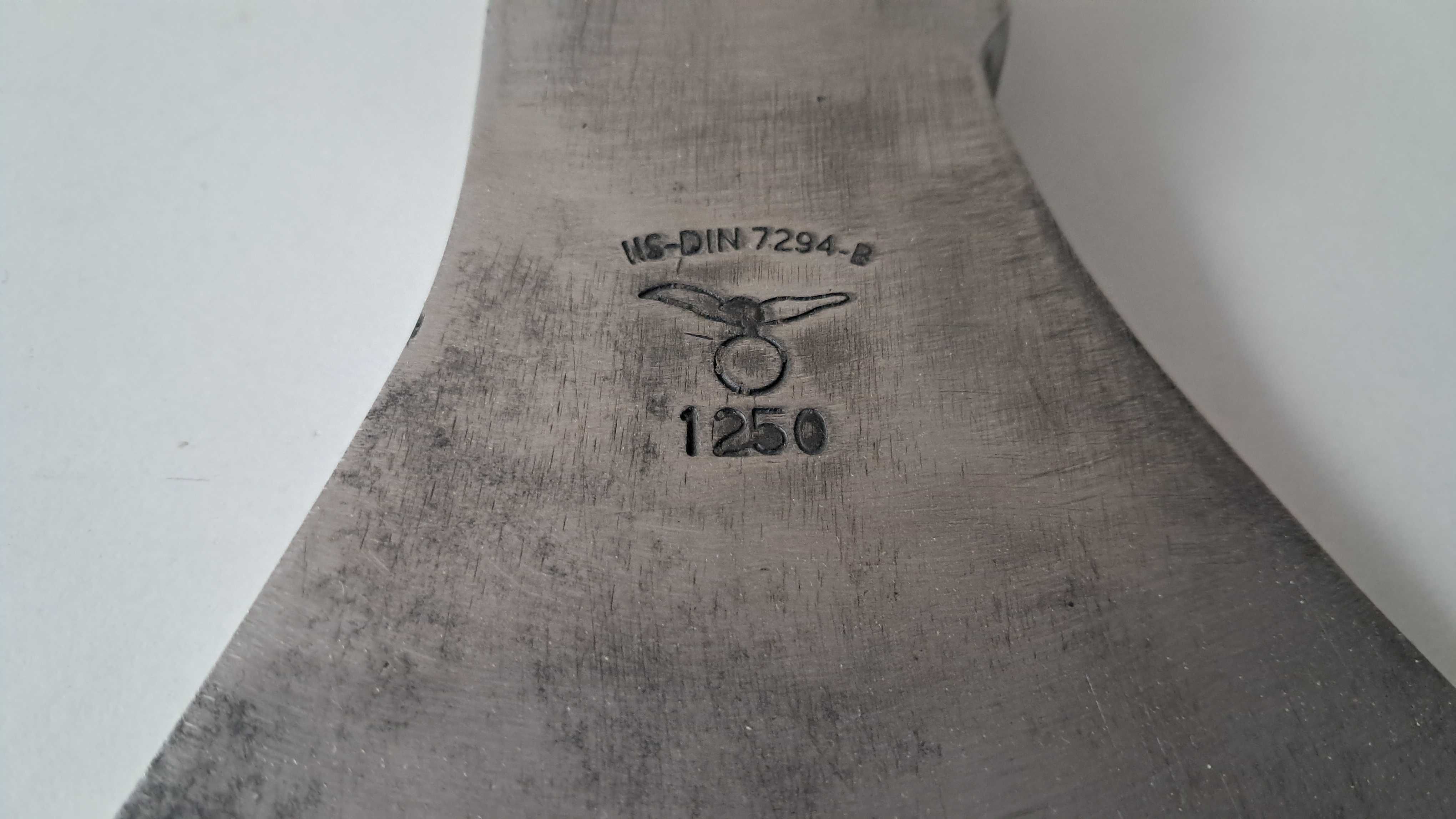Stara siekiera Adler din 1250 stan bdb