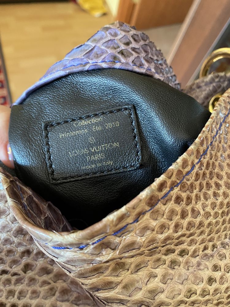 Кожаная сумка питон оригинал Louis Vuitton