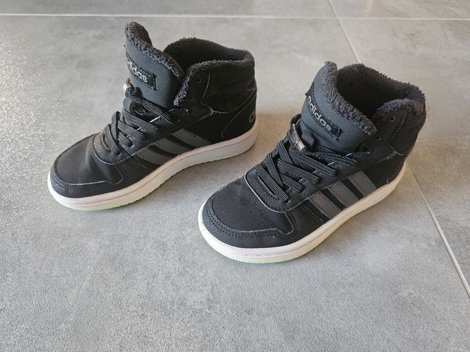 Buty adidas ocieplane