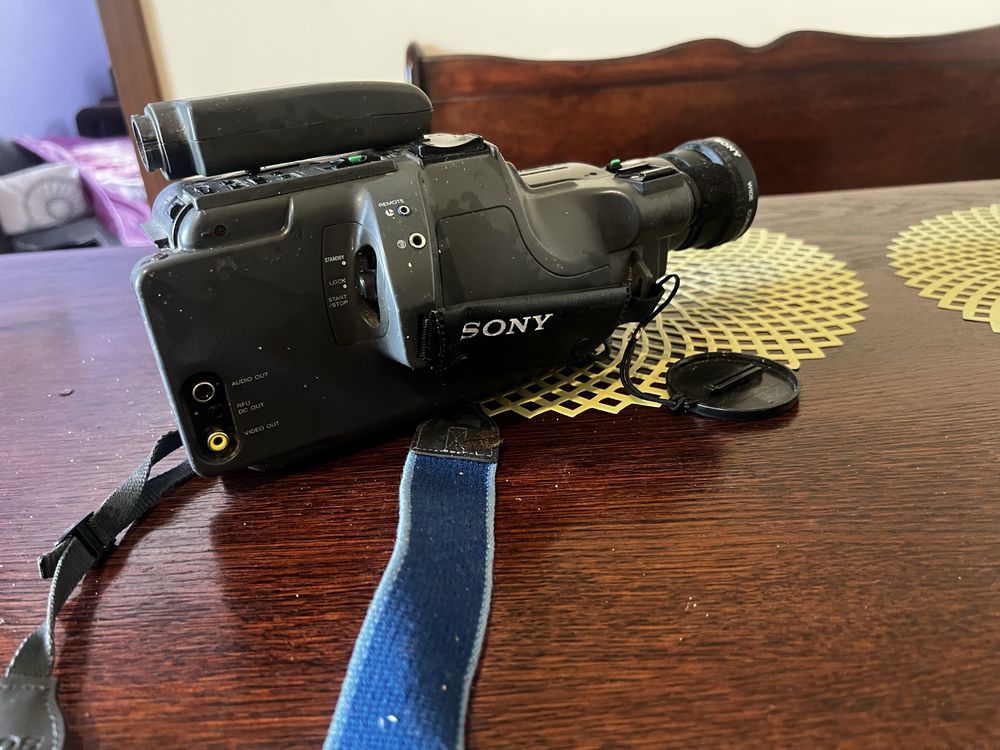 Kamera Sony CCD-F450E