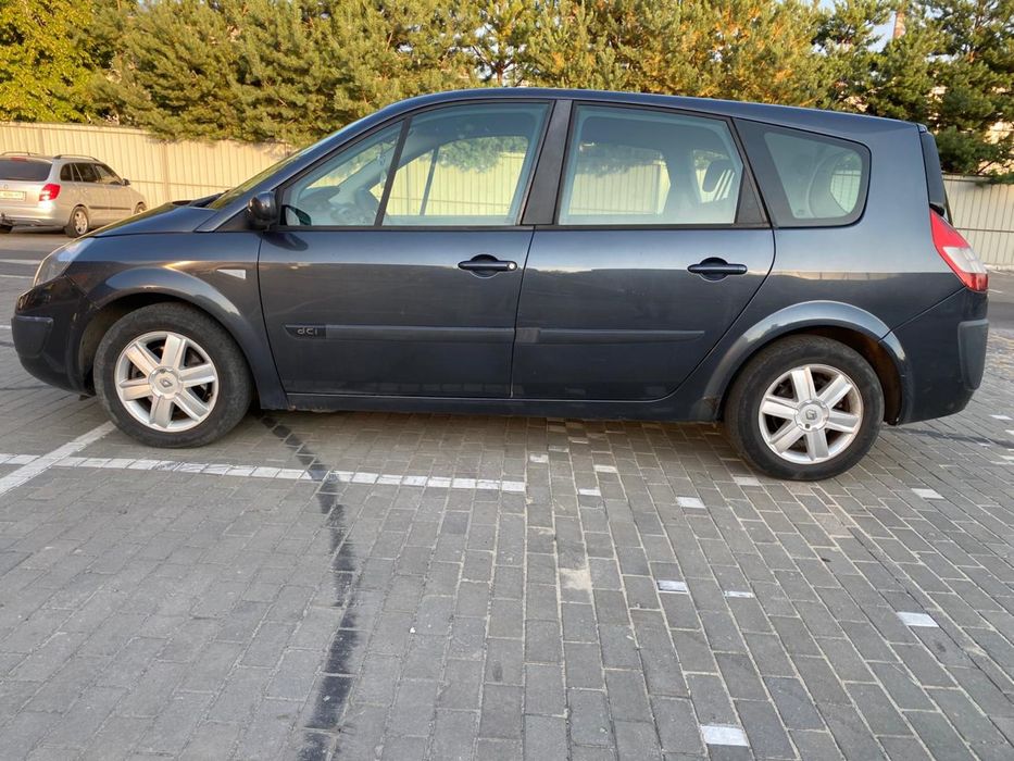 Renault Grand Scenic 2005
