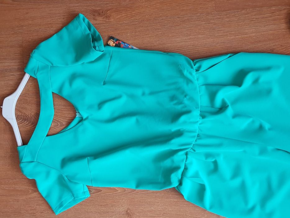 Seledynowy Nowy kombinezon rozmiar z metki 36