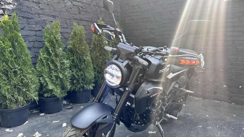 Мотоцикл RIDER CBR 250