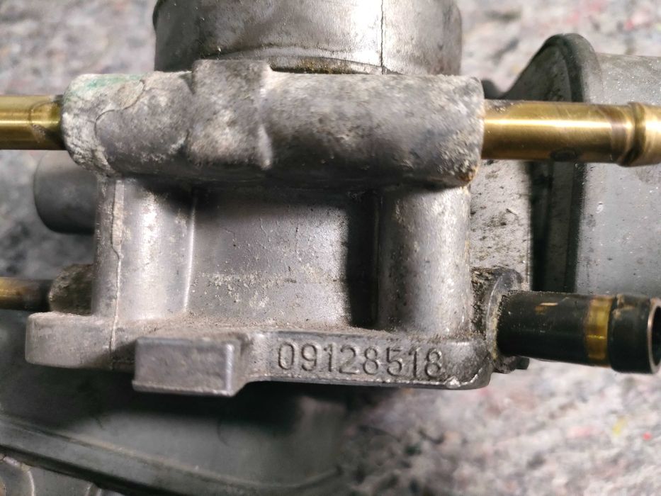 Opel Vectr Signum 1,8B przepustnica