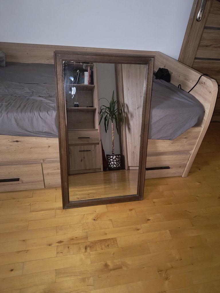 Lustro ścienne 45x80