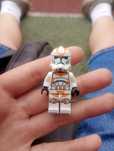 Фігурка по серії LEGO Star Wars: Клон-солдат 212-го штурмового батальй