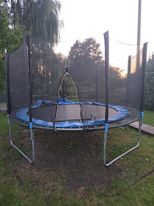 Trampolina duża niebieska